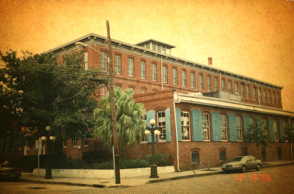 #36 Ybor Square, 1996.