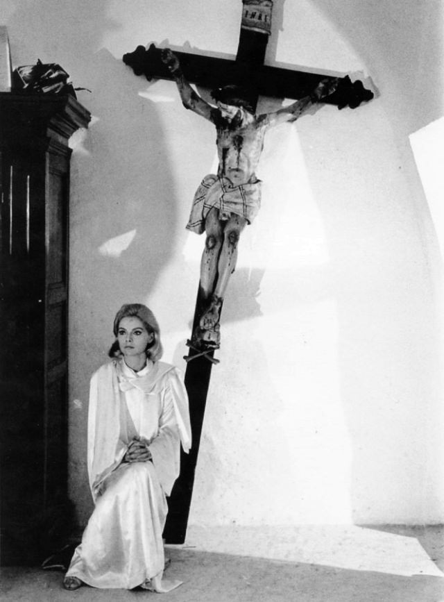 #19 Virna Lisi on the set of Casanova ’70, 1965