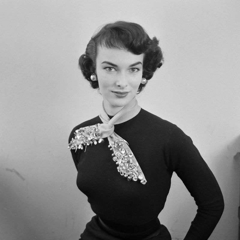 #14 Victoria von Hagen shows how to accessorize a plain sweater, 1952