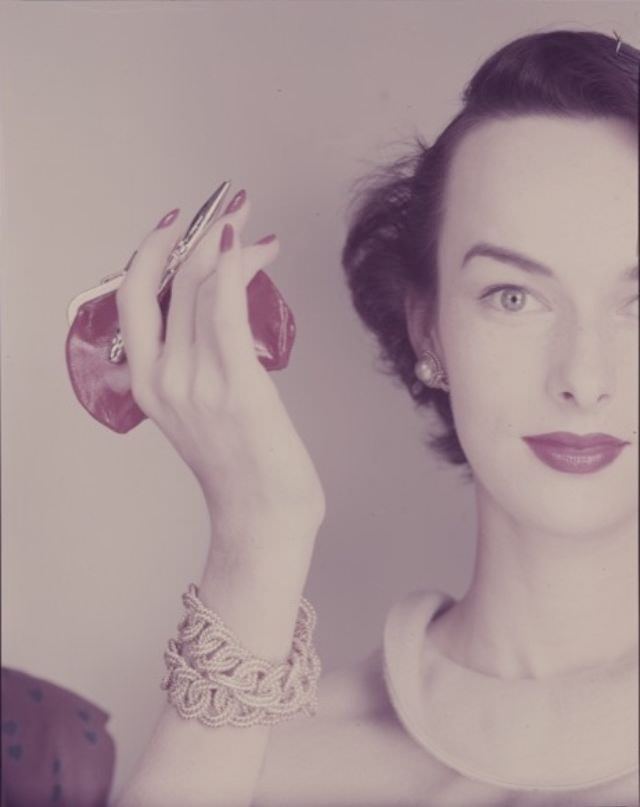 #7 Victoria von Hagen in New York, Vogue, October 1952