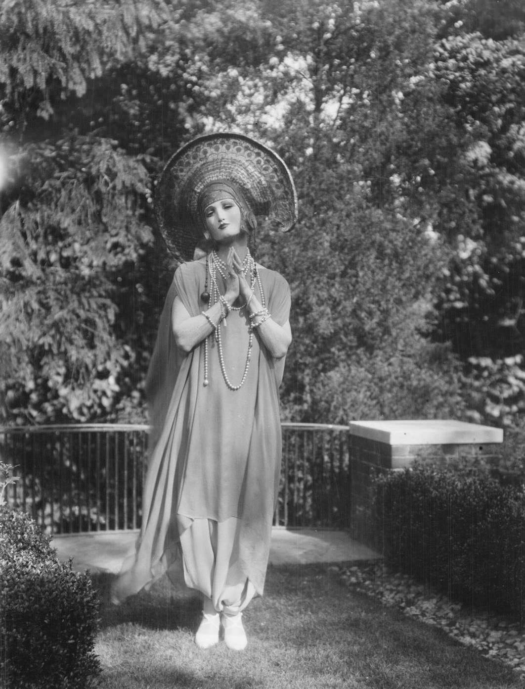 Wladysław Benda: The Talented Mask Maker from the Early 20th Century Weird