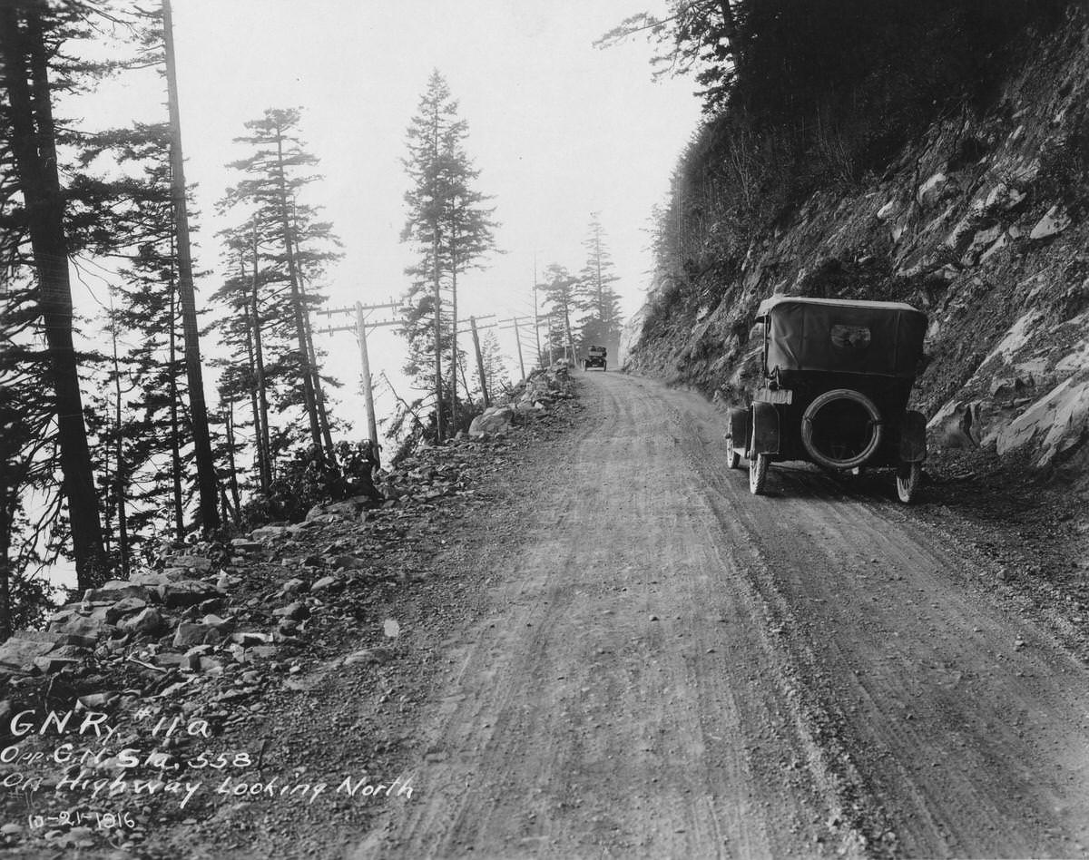 #115 Dirt highway south of Bellingham, 1916