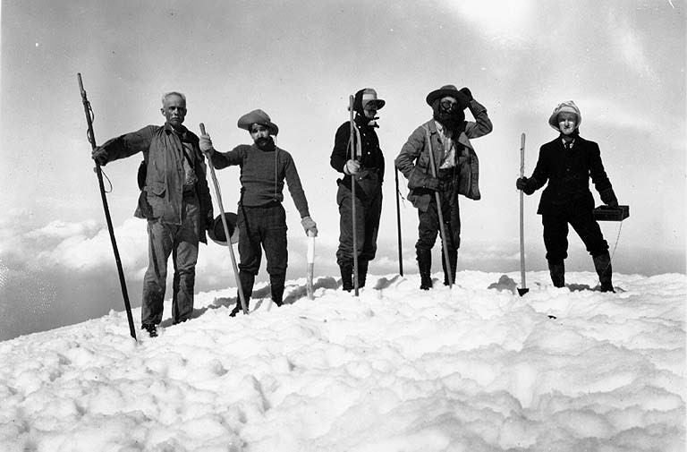 #43 Mount baker summit party 1906