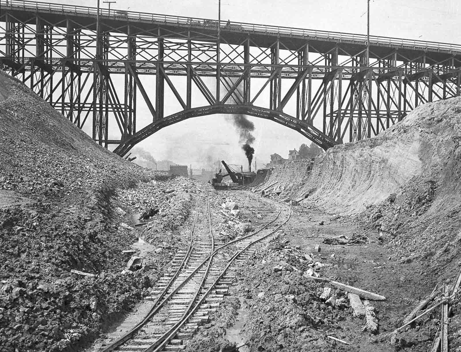 #14 Steam shovels dig near the Jose P. Rizal bridge during the Dearborn regrade. 1912.