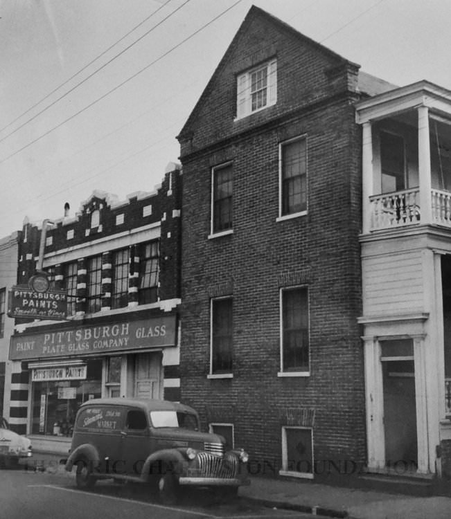 #31 51 Wentworth Street / 53 Wentworth Street, 1950s