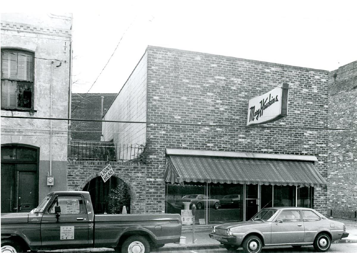 #49 85 Hasell Street, 1970s