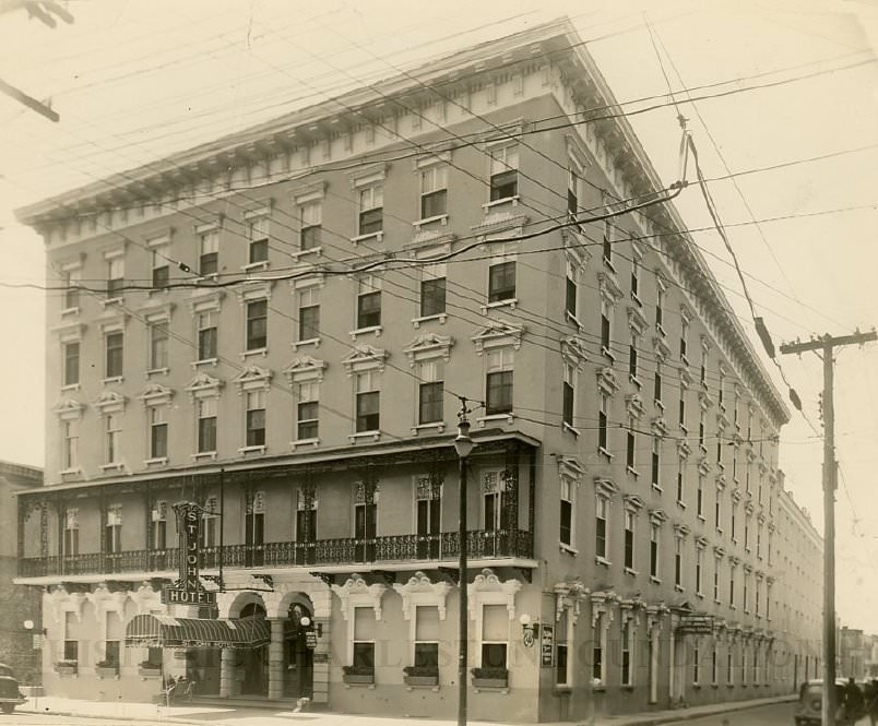 #83 St. John Hotel (115 Meeting Street), 1930s