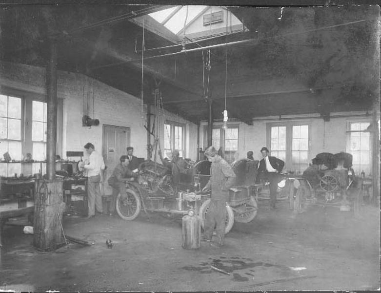 #16 Mecklenburg Auto Company, 1911
