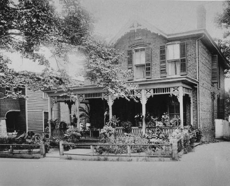 #11 Thaddeus Tate House, 1920