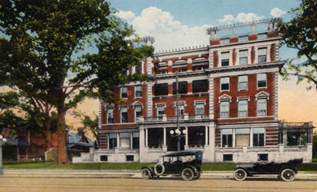 #78 Charlotte Coliseum, 1960