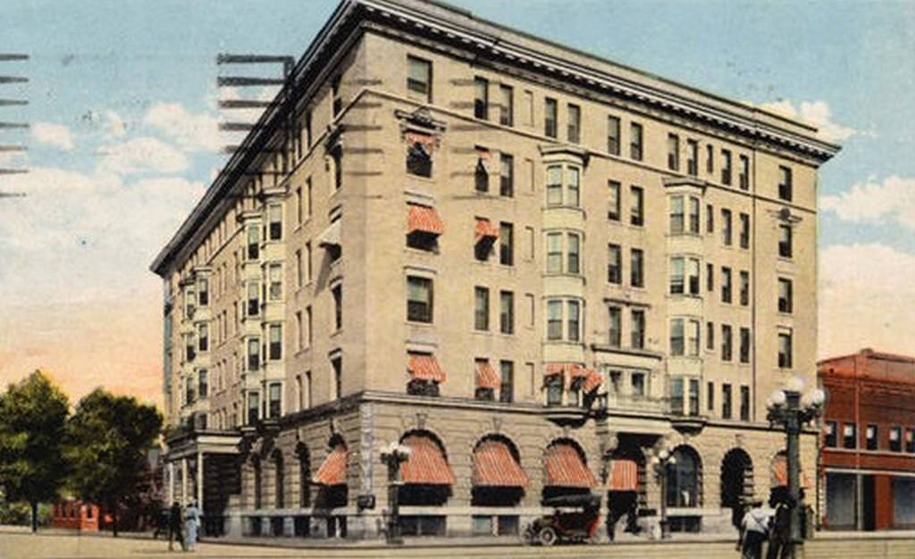 #117 Selwyn Hotel, 1918