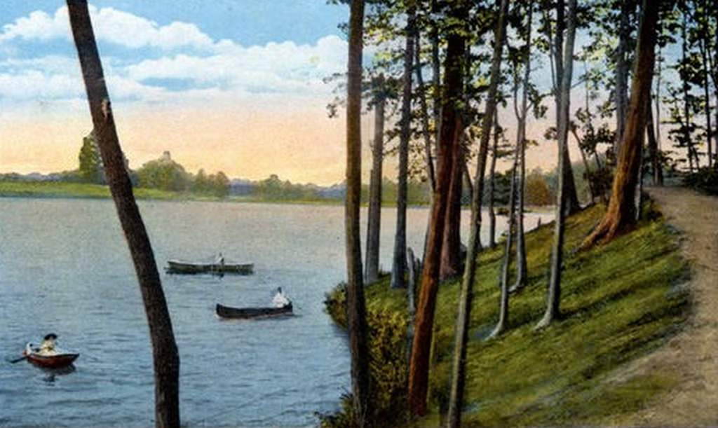 #134 Boating on Lakewood Park, 1910