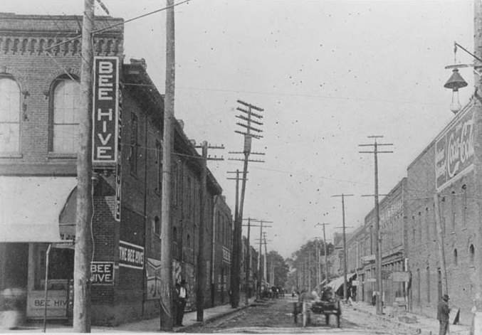 #5 College Street, 1904