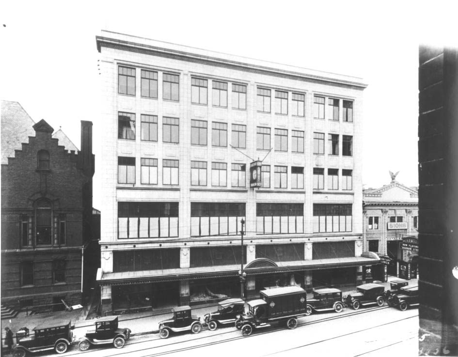 #29 Efird’s Department Store, 1923