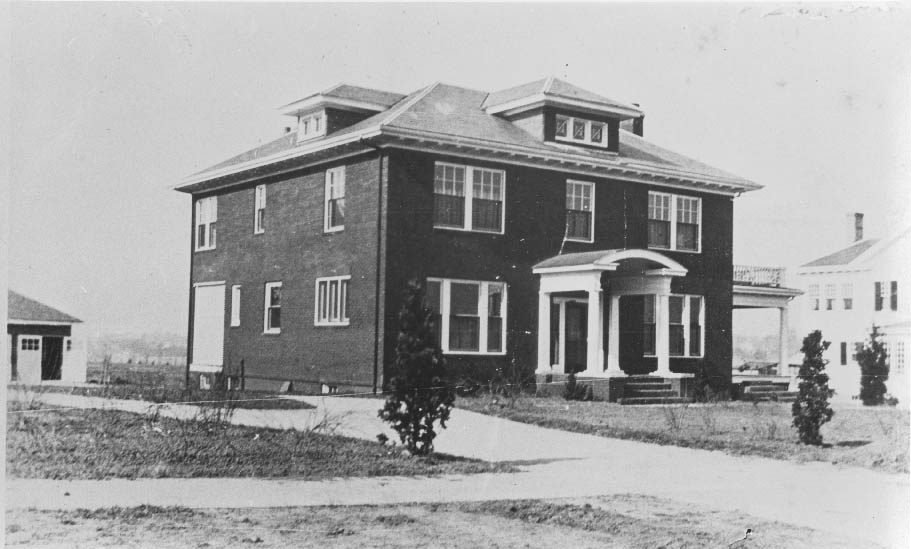 #13 Residence in Myers Park shortly after construction, 1916