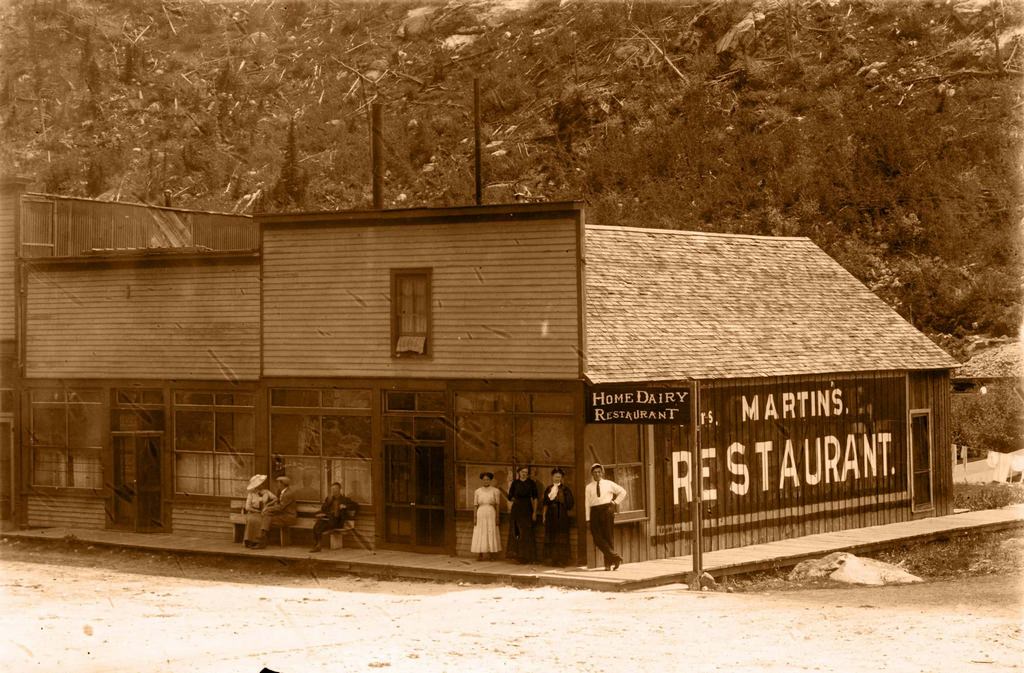 #159 Martin’s Restaurant, Nederland, 1882