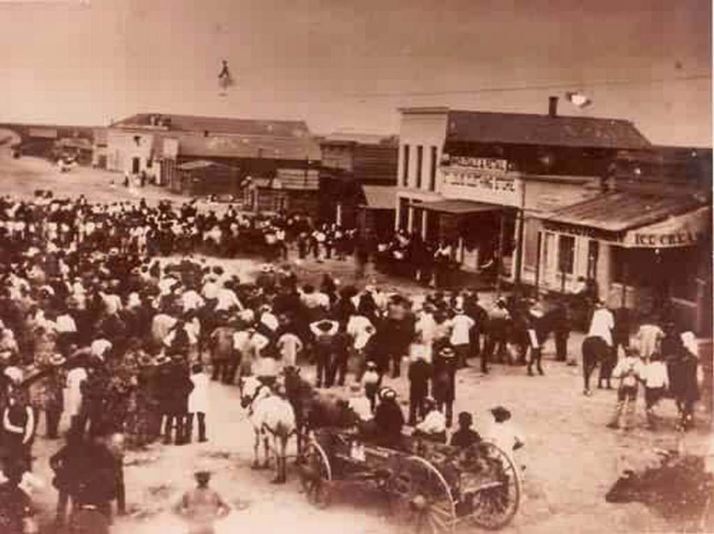 #51 Madam Carolista on tightrope, 1861