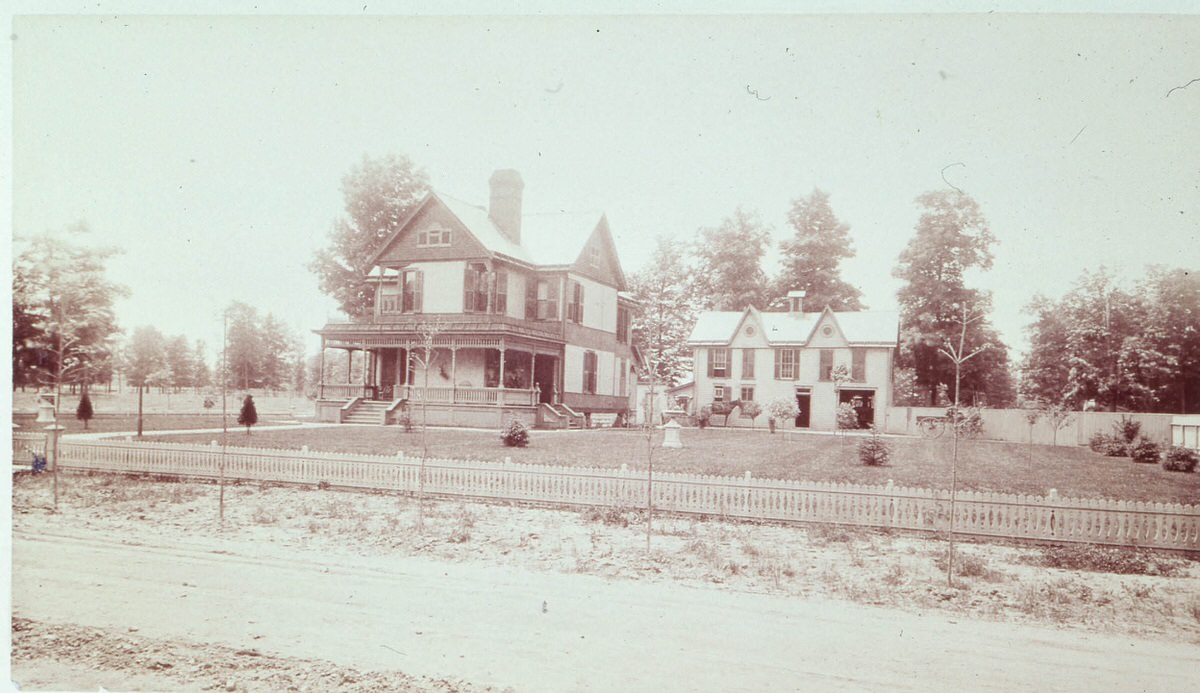 #61 Obed Taylor House, 1890