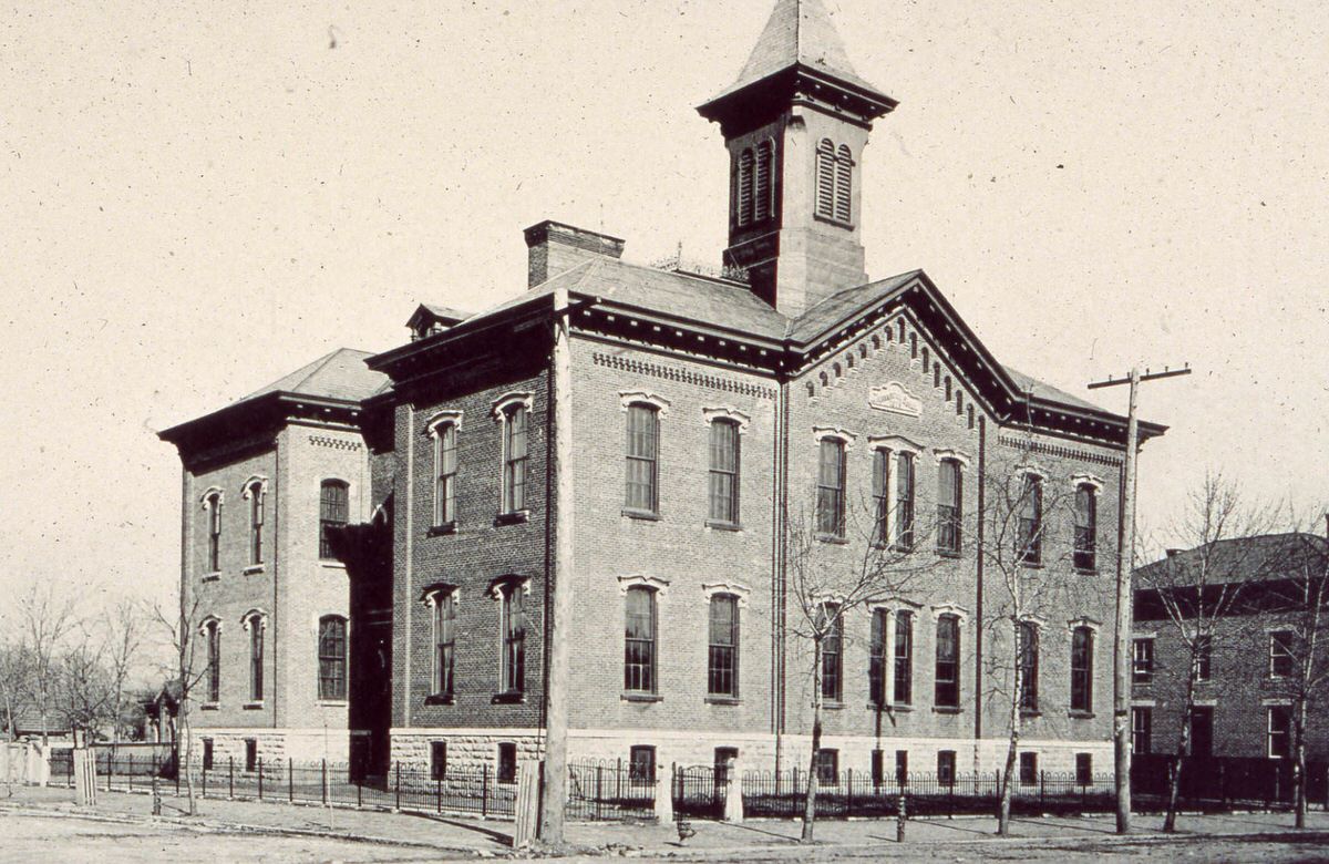 #67 Franklinton Elementary School, photograph, 1889