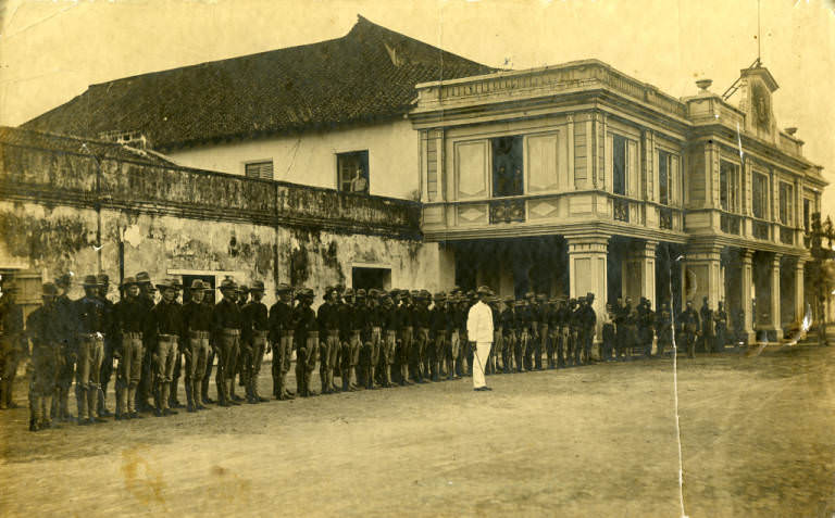 #82 Troops in Review, 1899