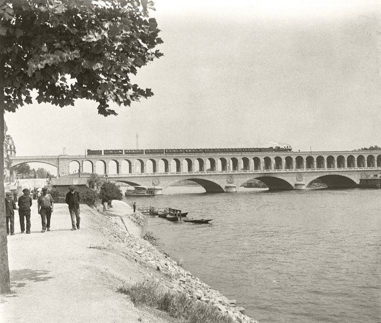 #73 The Auteuil viaduct, Paris, 1905