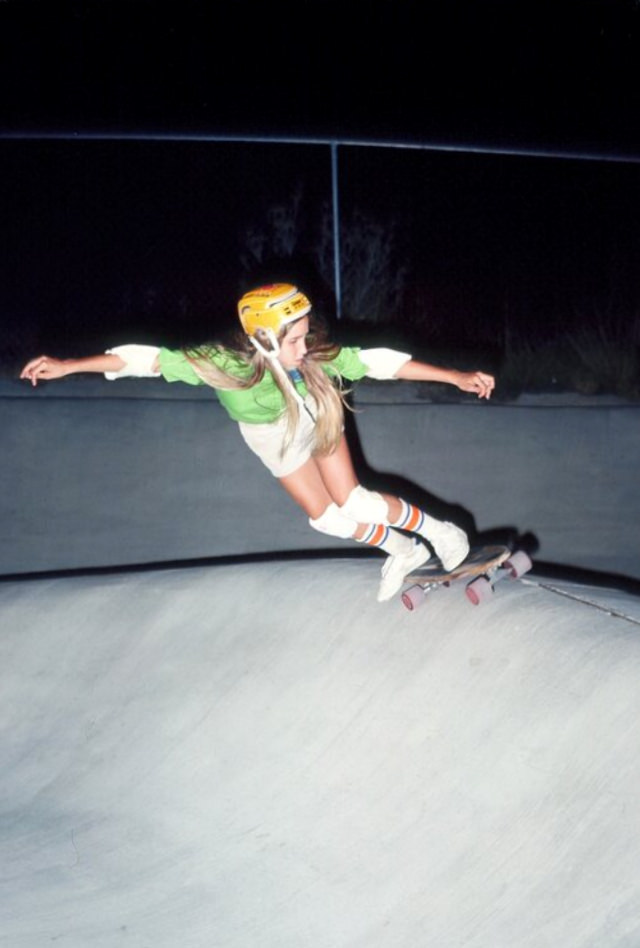 Laura Thornhill Caswell: Life Story and Photos of the Legendary Female Skateboarder Sports