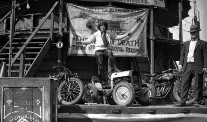 Lillian La France: The First female Motorcycle Stunt Rider from the 1930s Sports