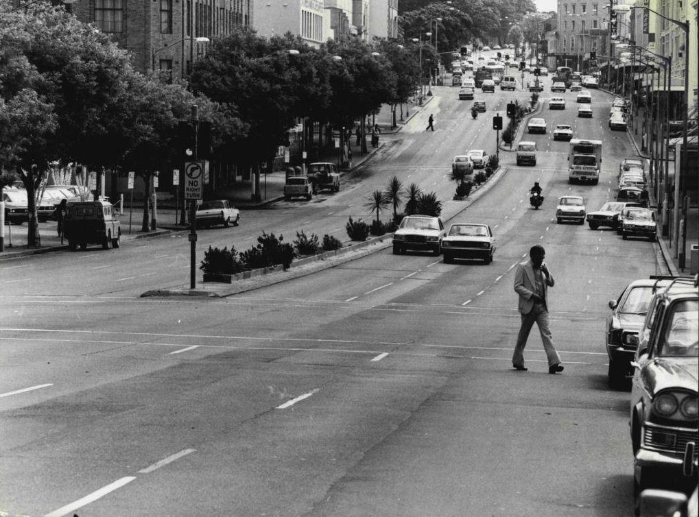 #48 The Partially deserted scene on Broadway (Looking north) as the Melbourne Cup was running. November 02, 1976.