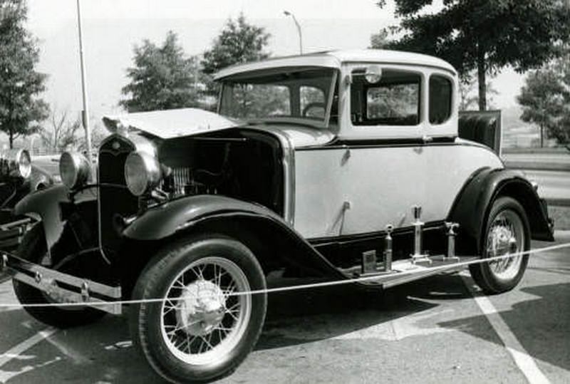 #39 An antique car pictured at the 1982 Courthouse Day hosted in Nashville, Tennessee.