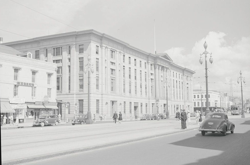 #30 Exterior of the Custom House, New Orleans, 1950s