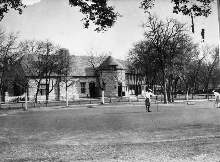 #71 Putting green and clubhouse, Brackenridge Park Golf Course, San Antonio, 1927