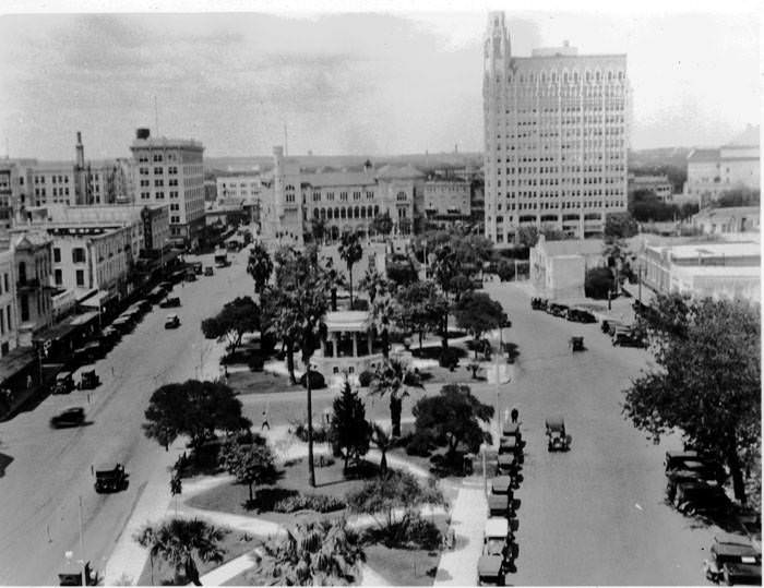 #122 Alamo Plaza, San Antonio, 1928