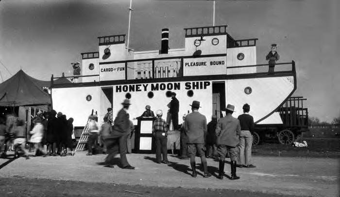 #144 “Honeymoon Ship” at Rice-Dorman Carnival, International Exposition and Live Stock Show, San Antonio, 1928