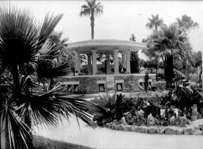 #193 Alamo Plaza bandstand, San Antonio, 1920s