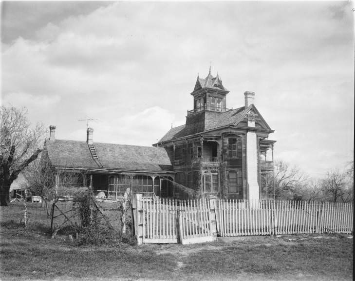 #22 An old home on Butler Rach in Karnes County, 1925