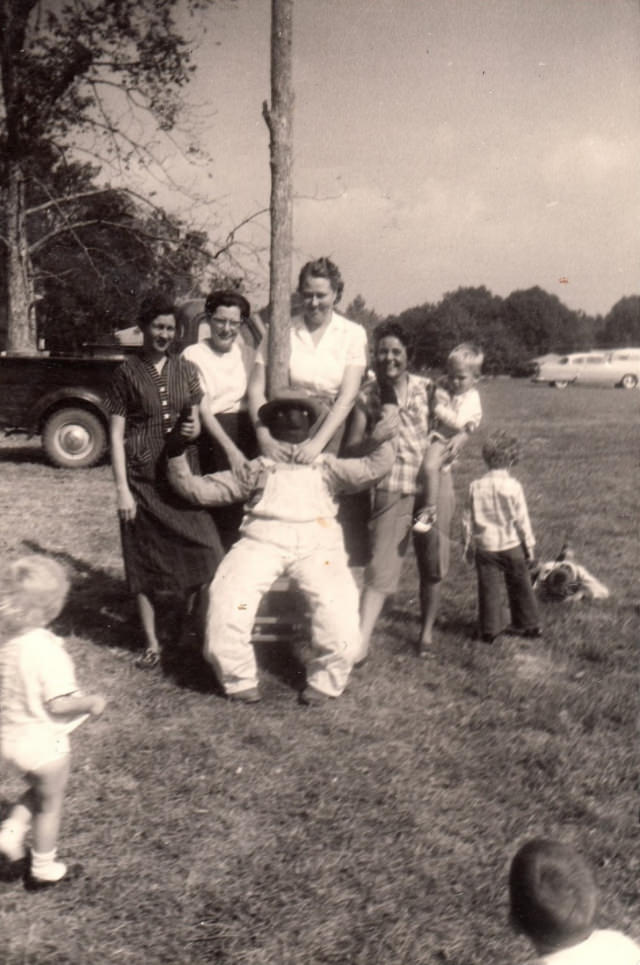 What Scarecrows looked like in the Past Through these Historical Photos Weird