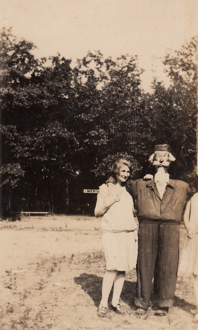 What Scarecrows looked like in the Past Through these Historical Photos Weird