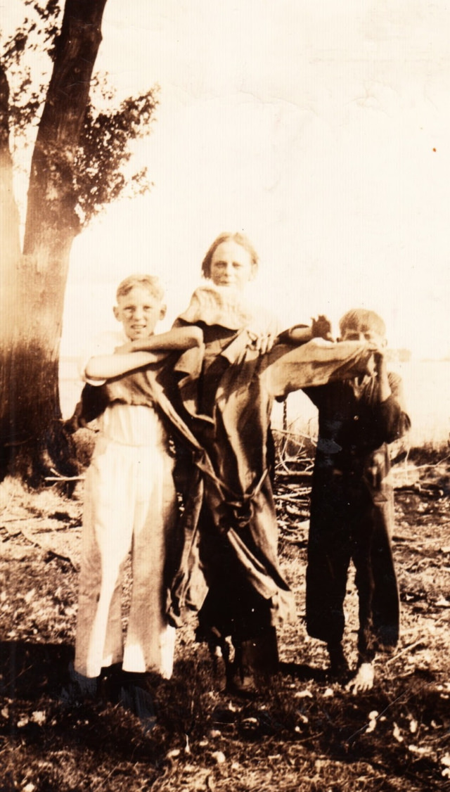 What Scarecrows looked like in the Past Through these Historical Photos Weird