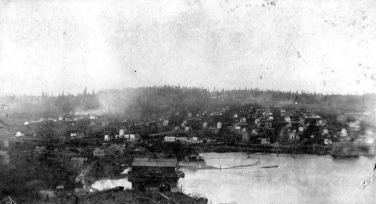 #134 Fremont looking north from Queen Anne, 1890s