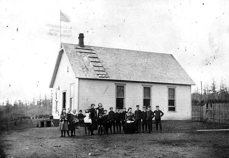 #80 Schoolchildren in front of temporary building for Queen Anne School, top of Queen Anne Hill, Seattle, 1890