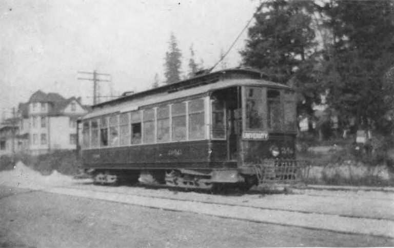 #179 University streetcar north of the bank building, University District, 1891