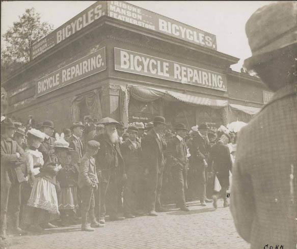 #116 Umbrella Man, 1899