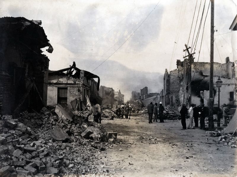 #29 Rubble strewn street, Kingston, 1907