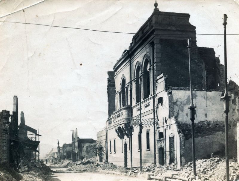 #4 Colonial Bank after the Earthquake, Kingston, Jamaica, 1907