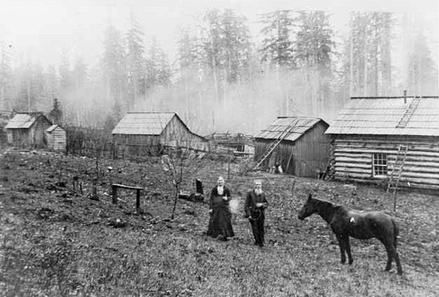 #18 Daniel and Sarah Jane Whitney on their farm, Bellevue, 1900