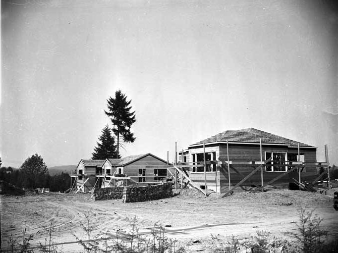 #28 Houses under construction in Bellevue, May 1946