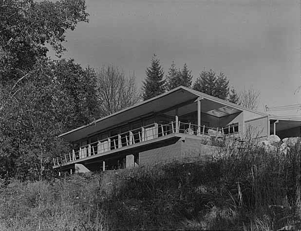 #44 Scott residence exterior from rear, Bellevue, Washington, 1956