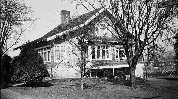 #35 Smith house, Bellevue, 1943