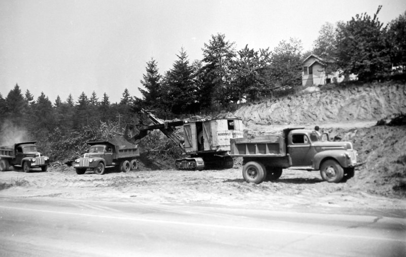 #6 Excavation near the site that became home to Kaiser and Fraser Cars and Eckern’s Bellevue Automotive Company, 1946