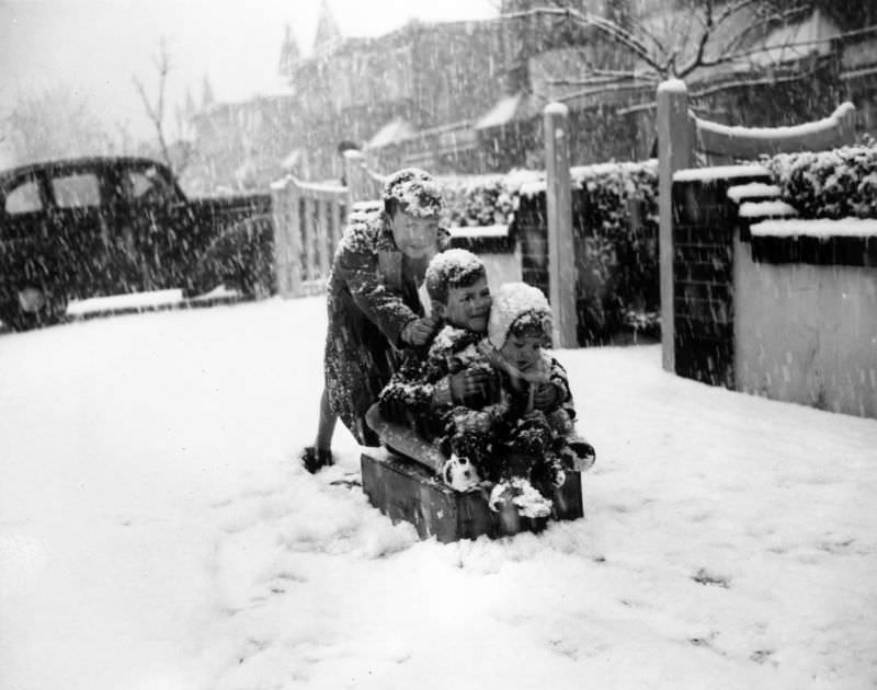 #14 Ilford, Essex, 1958.